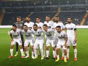 Afyonspor Skordan Çok Oynadığı Futbolla Konuşuldu