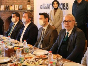 Aksaray’da İşadamları Bürokratlarla Bir Araya Geldi