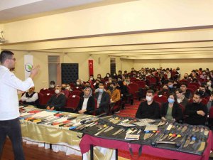 Geleceğin Şeflerine Bıçaklar Tanıtıldı