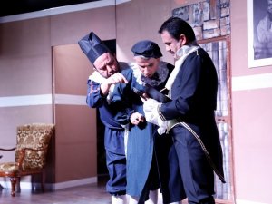 Moliere’nin Cimri’si İ̇negöllüleri Kahkahaya Boğdu