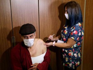 Yerli Aşıyı Yaptırdı, Aşısızlara Sitem Etti