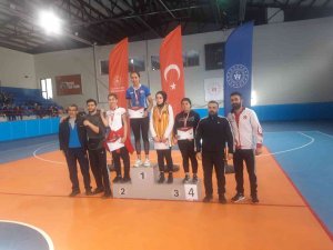 Hakkarili Sporcular 7 Madalya İle Döndü
