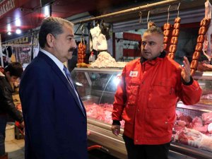 Kasaplarda Et Fiyatları Düştü, Zincir Marketlerde Cep Yakıyor