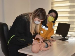 Polis Ekiplerine “Temel İ̇lk Yardım Kursu”