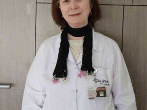 ’Omicron Hafif Geçiyor’a Güvenmeyin