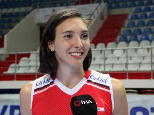 Naz Aydemir Akyol Milli Takıma Veda Etti