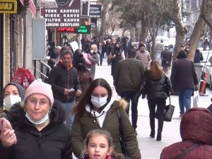 Alışveriş Hareketliliği Esnafın Yüzünü Güldürdü