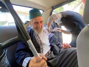 Ekipler Dağ Köylerinde Kapı Kapı Gezip Aşılama Yapıyor