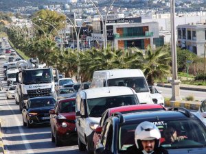 Bodrum’da Oteller Doldu, Trafik Kilitlendi, Denetimler İki Katına Çıktı