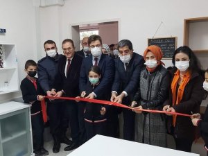 Şuhut’ta İki Okulda Kütüphane Açıldı