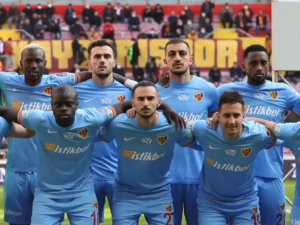 Kayserispor 85 Kez Oyuncu Değişikliği Yaptı