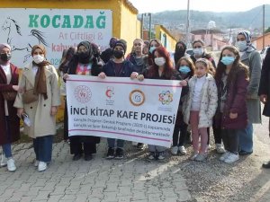 Balıkesir’de Kız Öğrencilere At Binme Dersi