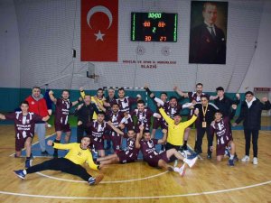 Hentbol 2. Ligi: Elazığ Gençlikspor: 30 - Van Erek Beş Yıldızspor: 27
