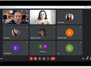 İ̇ş Hayatında Başarının Sırları Anlatıldı