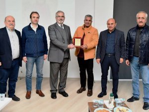 Dr. Akpınar: “Bitkilerde Yerel Bilgiler Çok Önemli”