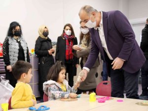 Zübeyde Ana Çocuk Akademisi’nde Eğitim Başladı