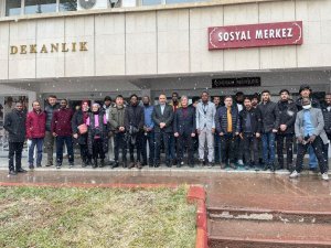 Rektörü Göktaş, Yabancı Uyruklu Öğrencilerle Bir Araya Geldi