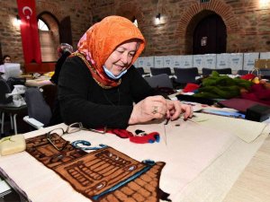 Yıldırımlı Kadınlar Keçe Sanatını Yaşatıyor