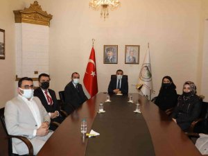 Vali Öksüz, Kazı Başkanı Arslan İle Bir Araya Geldi