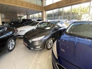 Oto Galericiler Stoktaki Araçların Piyasaya Çıkmasını Bekliyor