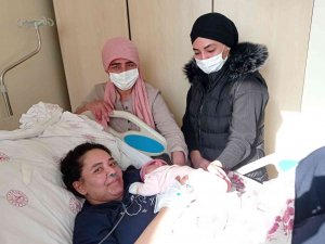 Gebelik Sürecinde Covid-19’a Yakalanan Nuray Öğretmen Ve Bebeği Ölümden Döndü