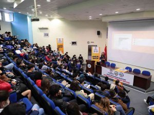 Gençlere Avrupa Fırsatlarını Anlattılar