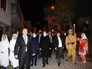 "Kurtuluş Sokağı" Koreografisi