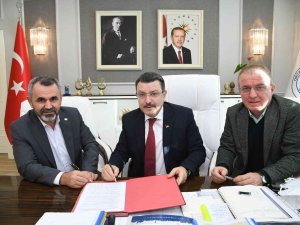 Başkan Genç, Sosyal Denge Sözleşmesini En Üst Limitten İmzaladı