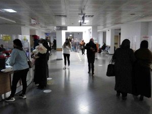 Uzmanlardan "Grip Olan Kendisini Covidli Olarak Kabul Etsin" Uyarısı