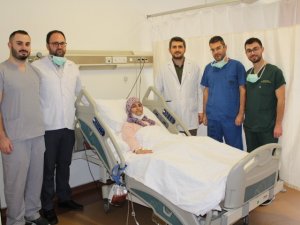 Hastane Hastane Gezdi, Dermanı Seah’ta Buldu
