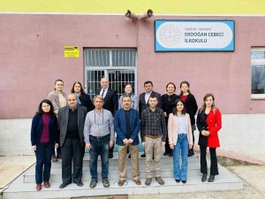 Yakakent’te Erdoğan Cebeci İ̇lkokulu E-dergi Çalışmasıyla Örnek Oldu