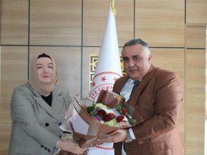 Türkiye’nin Üçüncü Kadın İl Sağlık Müdürü Bitlis’te Görevi Devraldı