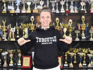 Kardelen Gezgin Turgutlu Belediyesi Kadın Basketbol’da