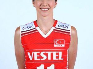 Voleybol Federasyonu’ndan Naz Aydemir Akyol’a Teşekkür