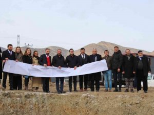 Oltu’ya Çuval Fabrikası Temeli Atıldı