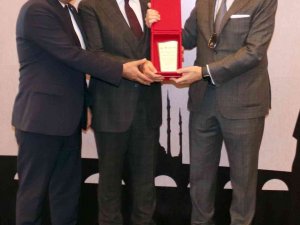 Abdioğulları, Adana’nın Kurtuluşunu Çifte Gururla Kutluyor