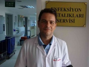 Prof. Dr. Selçuk Kaya: “Omicron Varyantının Akciğerler Boyutunda Tahribat Yapıcı Bir Etkisi Şimdilik Gözükmüyor”