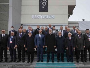 Yök Başkanı Prof. Dr. Erol Özvar, Atatürk Üniversitesi Ev Sahipliğinde Düzenlenen Çeşitli Programlara Katıldı