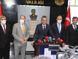 Milli Eğitim Bakanı Özer: “Okullarda Alarma Geçilecek Bir Durum Yok”