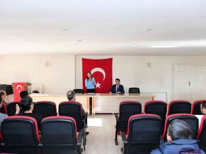 Çatak Belediye Personeli İşaret Dili Eğitimi Alıyor