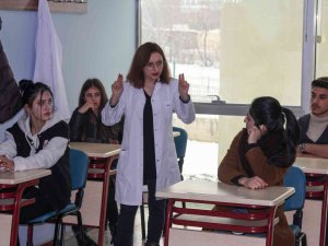 Van Büyükşehir Belediyesi İşaret Dili Kursu Açtı