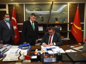 Kastamonu Belediyesinde Asgari Ücret 5 Bin 800 Liraya Çıkartıldı