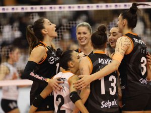 Eczacıbaşı Dynavit Kupa Voley’de Yarı Finalde