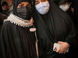 İ̇ranlı General Süleymani’nin Kızının İphone Telefon Kullanmasına Tepki