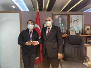 İ̇l Milli Eğitim Müdürü Okumuş, Yüzmede Derece Elde Eden Öğrenciyi Ağırladı