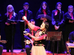 Nevü’lü Öğrencilere Final Sınavı Öncesi ’Heybemdeki Türküler Konseri’