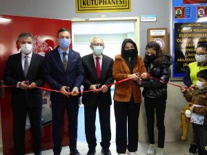 Bilgili Kozan’da Kütüphane Ve Robotik Kodlama Sınıfı Açtı