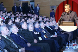 Prof. Dr. Yıldız Rize'de Medeniyeti Bir Bayrak Yarışına Benzetti