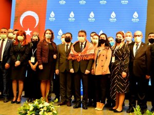 Deva Partisi Manisa Teşkilatında Deprem