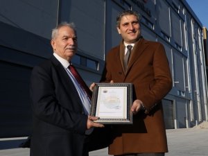 Yeni Açılan İş Yerlerinin Ruhsatları Başkandan